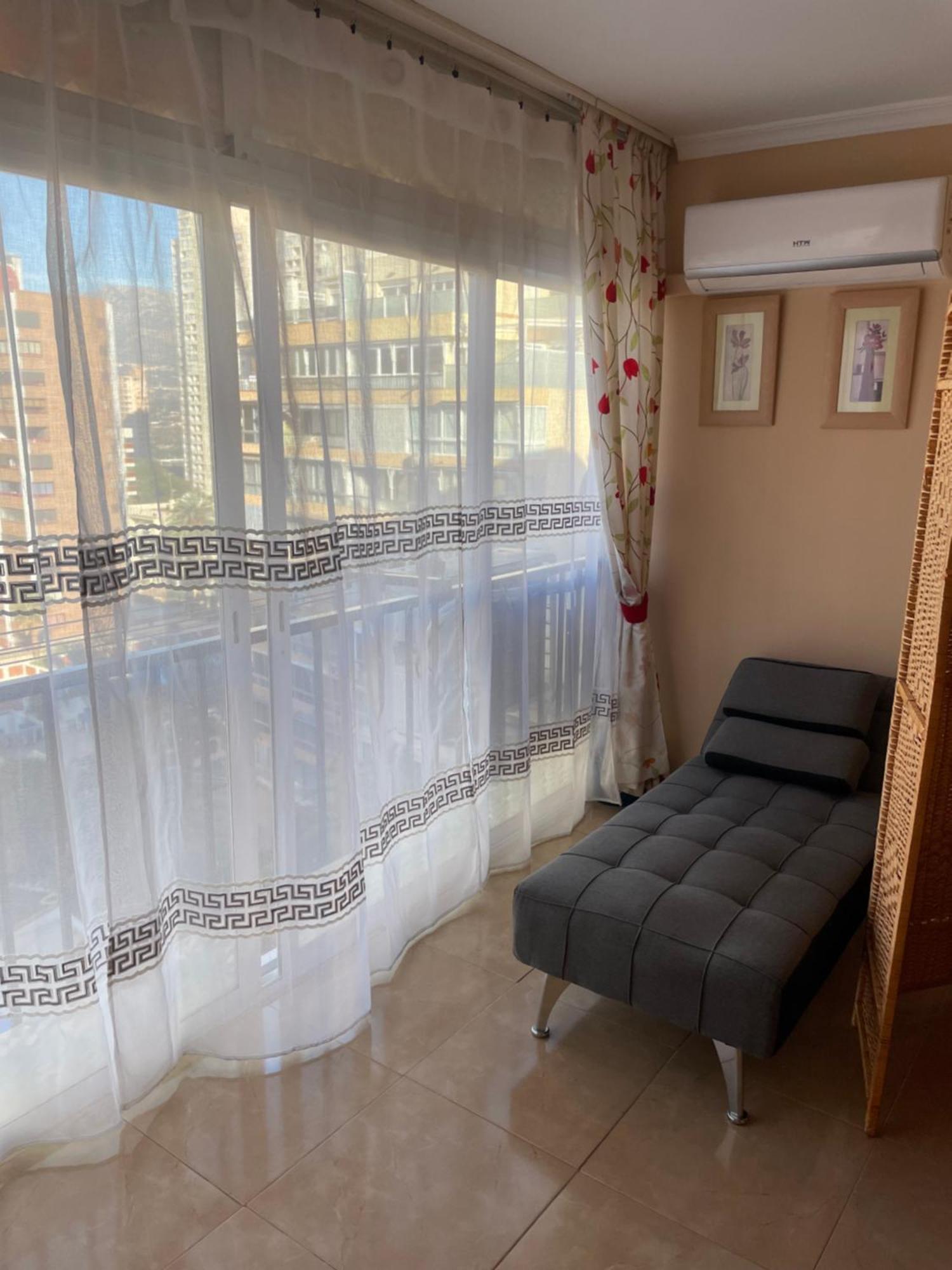 BERMUDAS-TURIS Apartamentos Benidorm Exterior foto